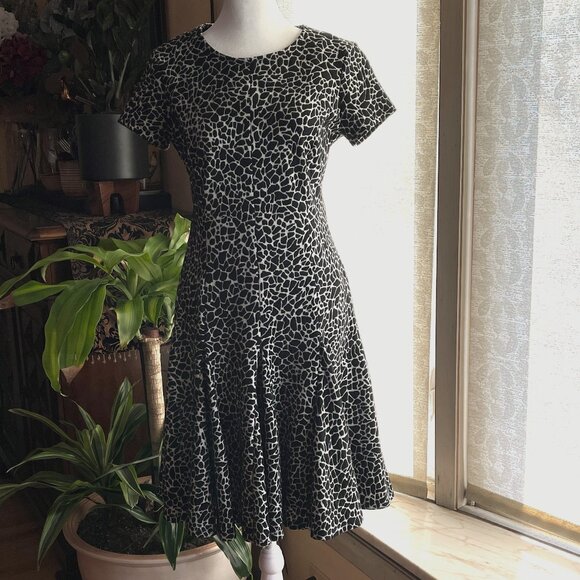 Calvin Klein Fit and Flare Short Sleeve Dress - Picture 1 of 8